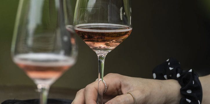 Come degustare un vino a casa? 