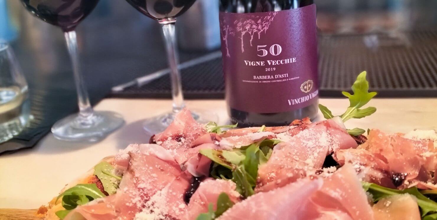 Pizza and wine: when the glass beats the pint